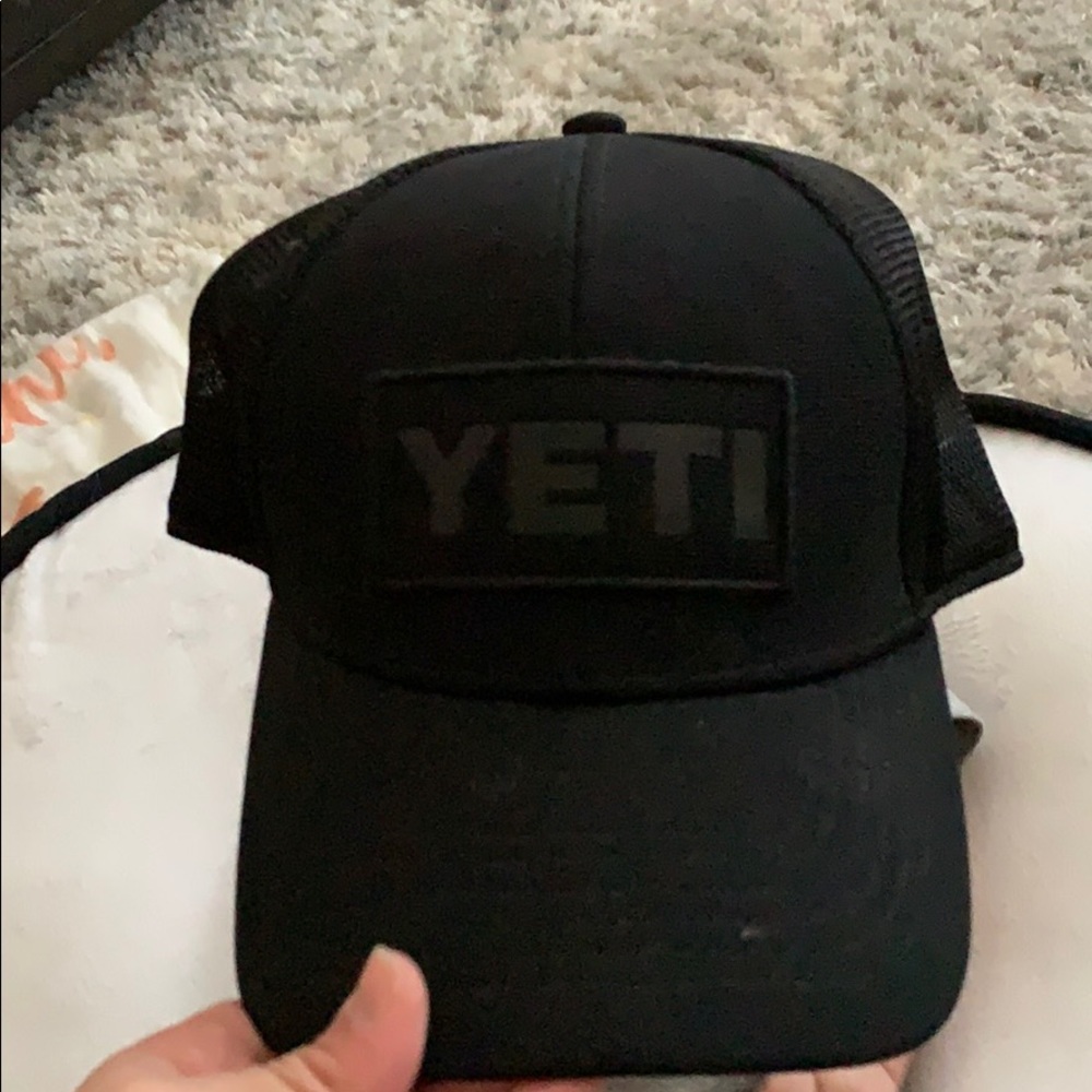 Yeti trucker